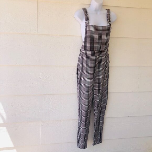 Shein Size Medium (6) Lightweight Checked Adjustable Overalls - Picture 3 of 15